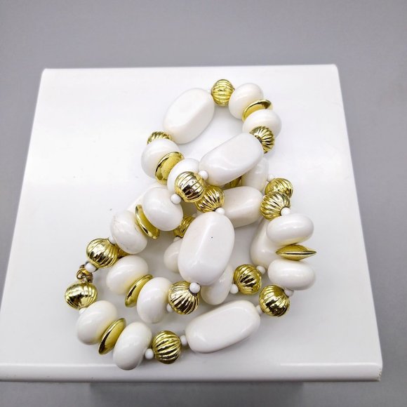 Vintage White Lucite Beaded Necklace with Gold Tone Spacers for a Classic Neutra - Picture 4 of 4